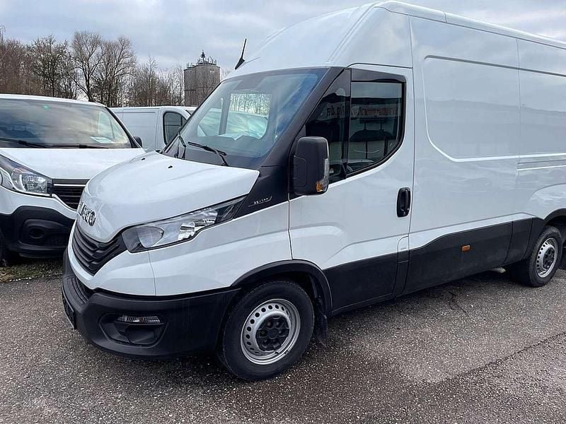 Weiß Gebraucht 2024 Iveco Daily Van | € 34.800 (Superpreis) - Bild 1/4