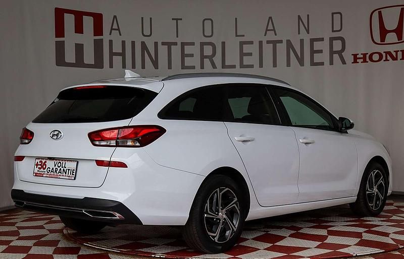Gebraucht Hyundai i30 Trend 116 PS (85 kW) 2021 Weiß Kombi