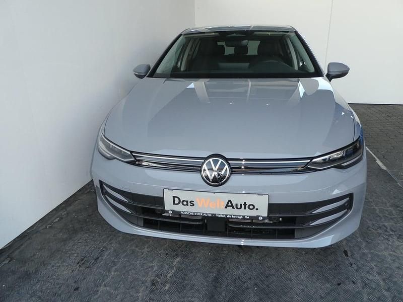 Neu VW Golf VIII 115 PS (84 kW) 2026 Mittelgrau  normal