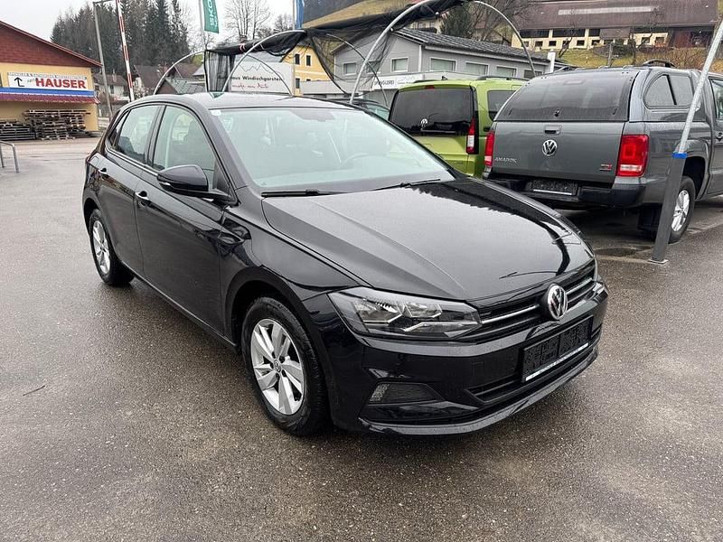 Gebraucht VW Polo Comfortline 95 PS (69 kW) 2020 Schwarz  metallicperleffektno Limousine