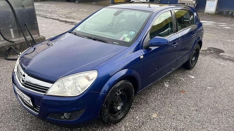 Gebraucht 2009 Opel Astra Edition Limousine | € 700 (Superpreis) - Bild 1/4