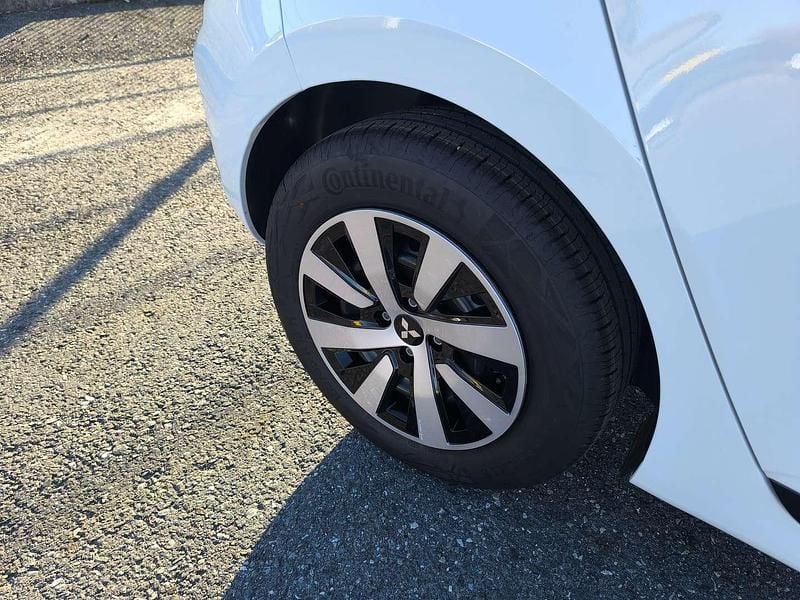 Neu Mitsubishi Colt Invite 91 PS (66 kW) 2025 Weiß Kleinwagen