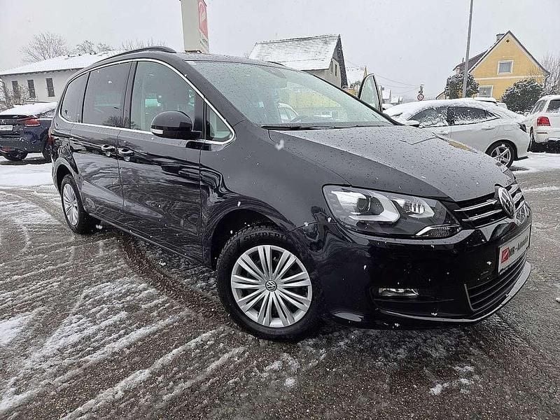 Gebraucht VW Sharan Comfortline 150 PS (110 kW) 2019 Schwarz Van / Kleinbus