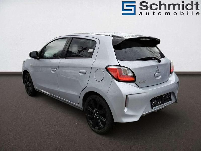 Gebraucht Mitsubishi Space Star Edition 71 PS (52 kW) 2024 Silber Limousine