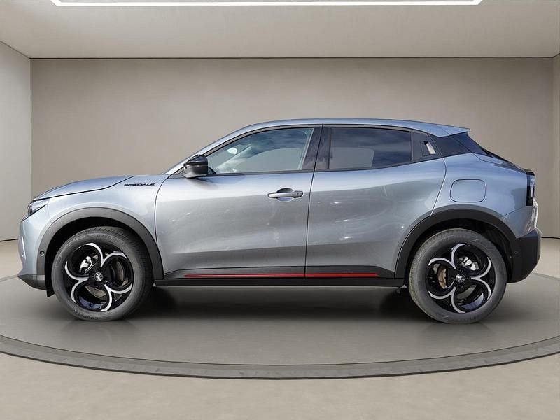 Neu Alfa Romeo GT Junior Edizione Speciale 145 PS (106 kW) 2025 Grau SUV