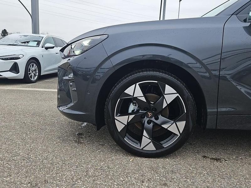 Neu Cupra Terramar 150 PS (110 kW) 2026 Dunkelgrau  metallic SUV