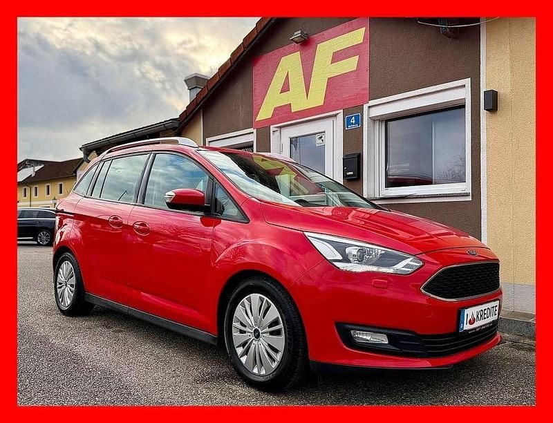 Rot Gebraucht 2017 Ford Grand C-Max Van / Kleinbus | € 9.880 (Guter Preis) - Bild 1/4