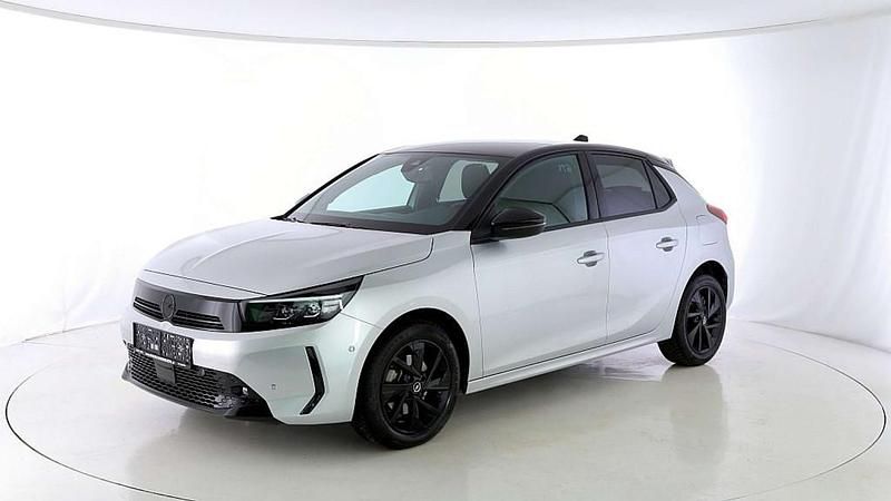 Gebraucht Opel Corsa 101 PS (74 kW) 2024 Kristall silber Limousine