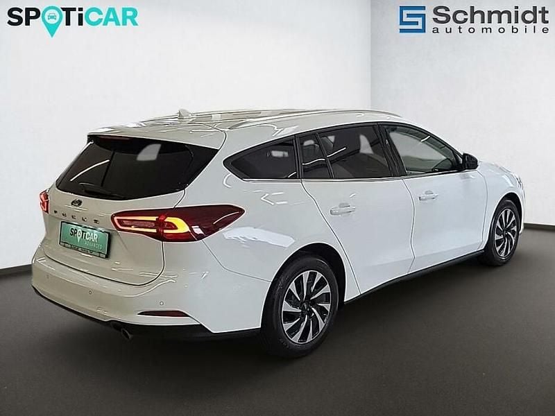 Gebraucht Ford Focus Style 125 PS (91 kW) 2022 Weiß Kombi