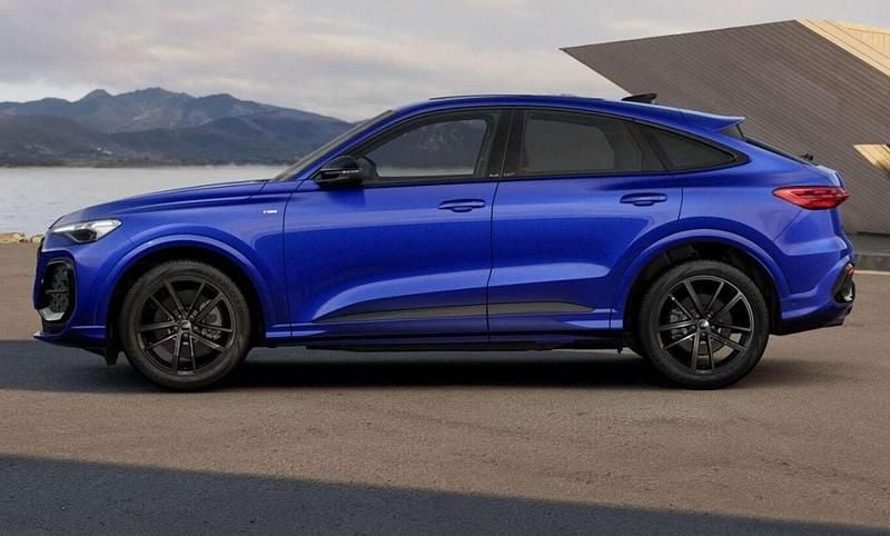 Neu Audi Q5 Sportback S-Line 204 PS (150 kW) 2025 Blau SUV