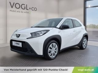 Weiß Gebraucht 2024 Toyota Aygo X Play SUV | € 13.990 (Fairer Preis) - Bild 1/1
