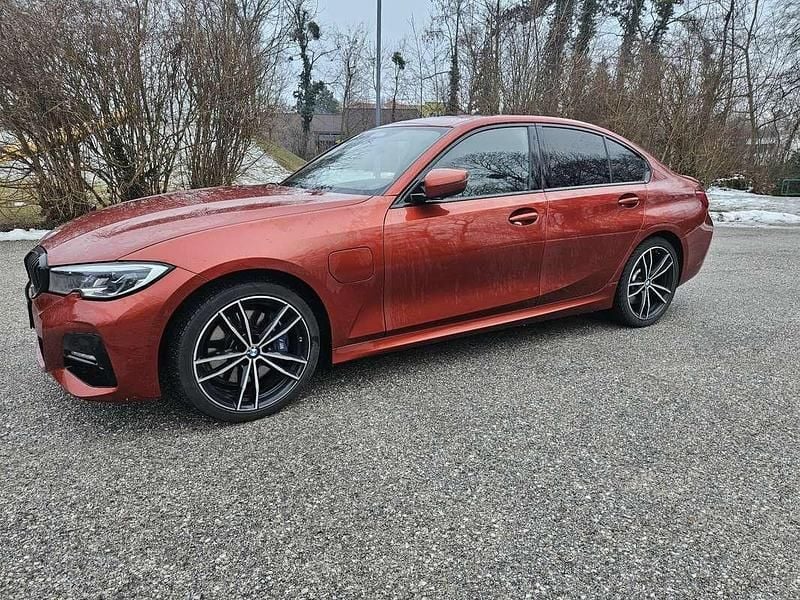Gebraucht 2020 BMW 330e M Sport Limousine | € 32.900 (Fairer Preis) - Bild 1/4