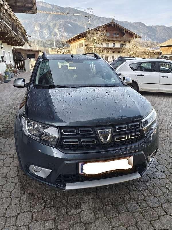 Gebraucht Dacia Logan MCV Stepway 90 PS (66 kW) 2018 Grau Kombi