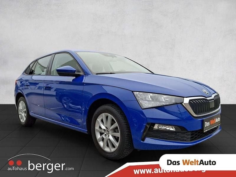 Mittelblau normal Gebraucht 2020 Skoda Scala Ambition Kleinwagen | € 15.980 (Fairer Preis) - Bild 1/4
