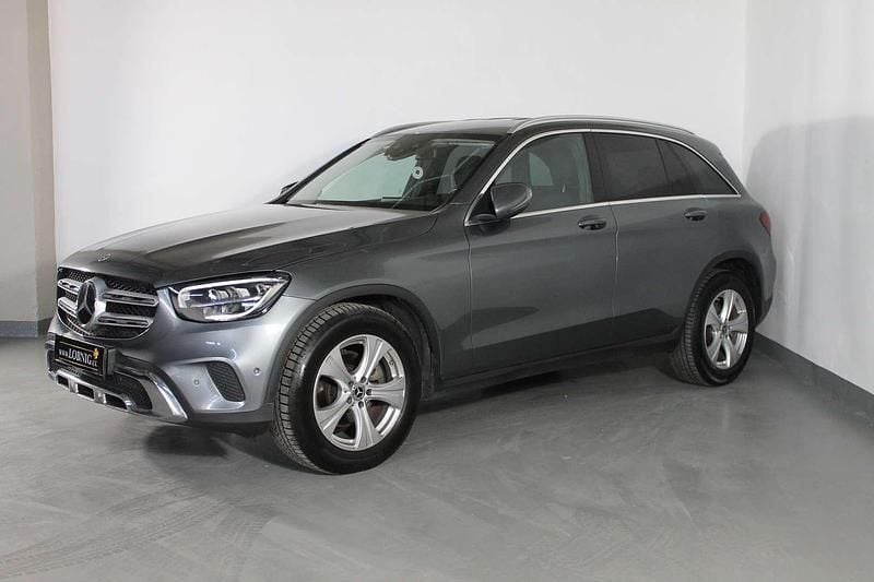 Grau Gebraucht 2021 Mercedes GLC220 SUV | € 25.300 (Superpreis) - Bild 1/4