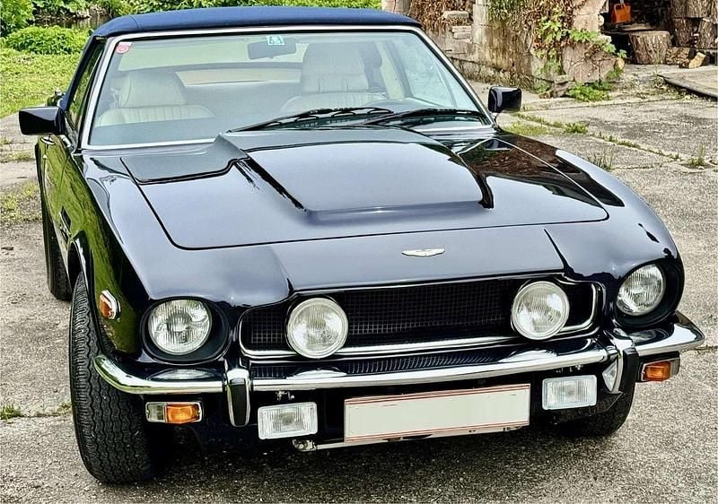 Gebraucht Aston Martin V8 305 PS (224 kW) 1984 Blau Coupé