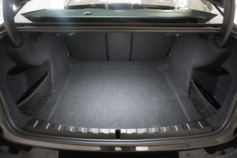 Gebraucht BMW 320 Efficient Dynamics 184 PS (135 kW) 2019 Schwarz Limousine