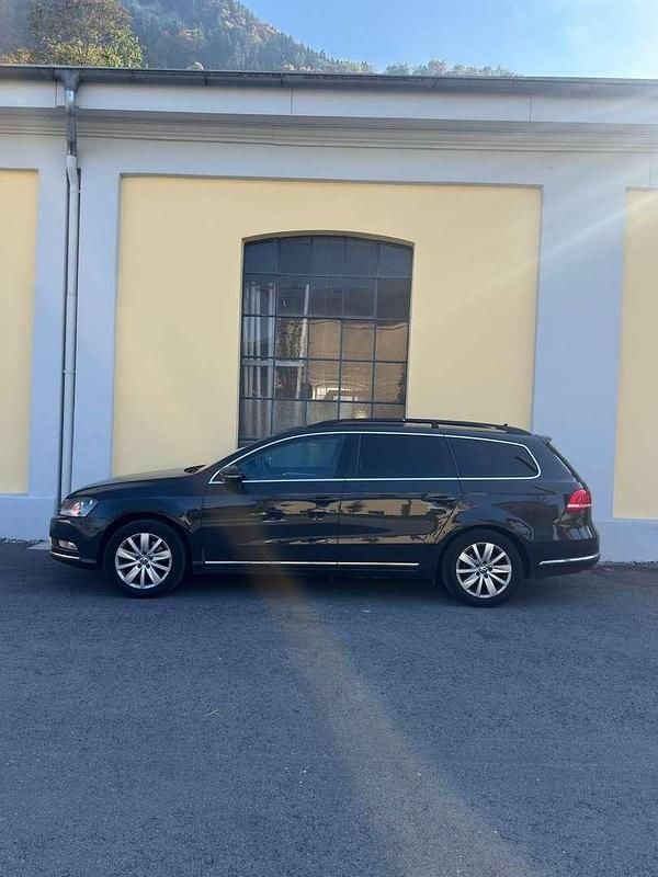 Gebraucht VW Passat Comfortline 105 PS (77 kW) 2012 Limousine
