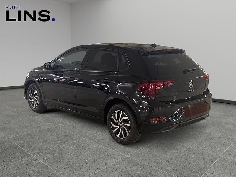 Neu VW Polo 95 PS (69 kW) 2025 Schwarz Limousine