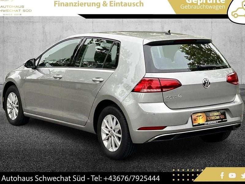 Gebraucht VW Golf VII Comfortline 86 PS (63 kW) 2019 Grau Limousine