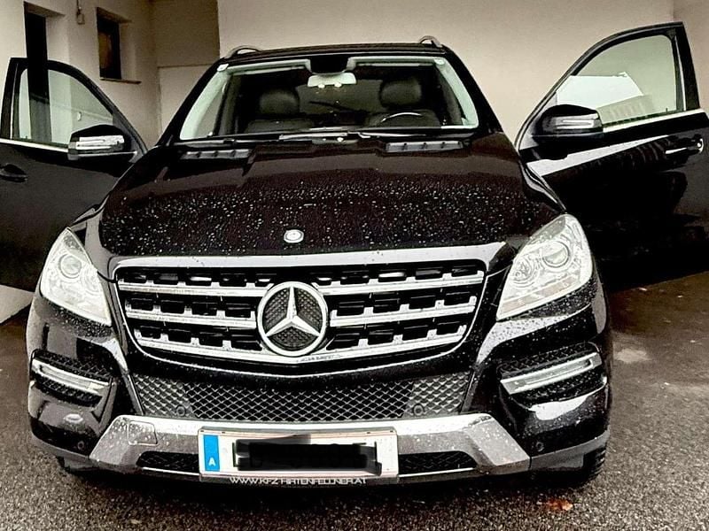 Gebraucht Mercedes ML350 258 PS (189 kW) 2013 Schwarz SUV