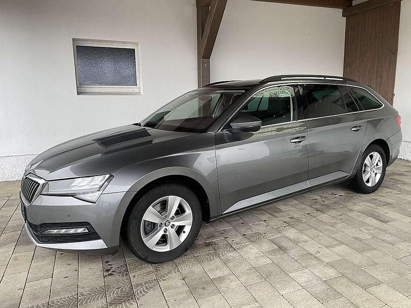 Gebraucht Skoda Superb 150 PS (110 kW) 2022 Grau Kombi