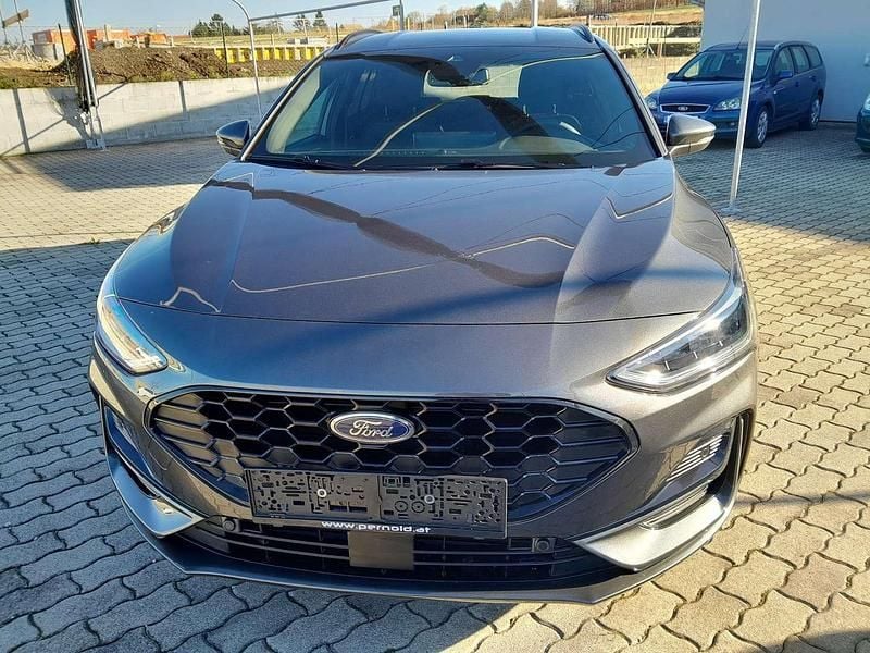 Grau Neu 2025 Ford Focus ST-Line Kombi | € 28.900 (Guter Preis) - Bild 1/4