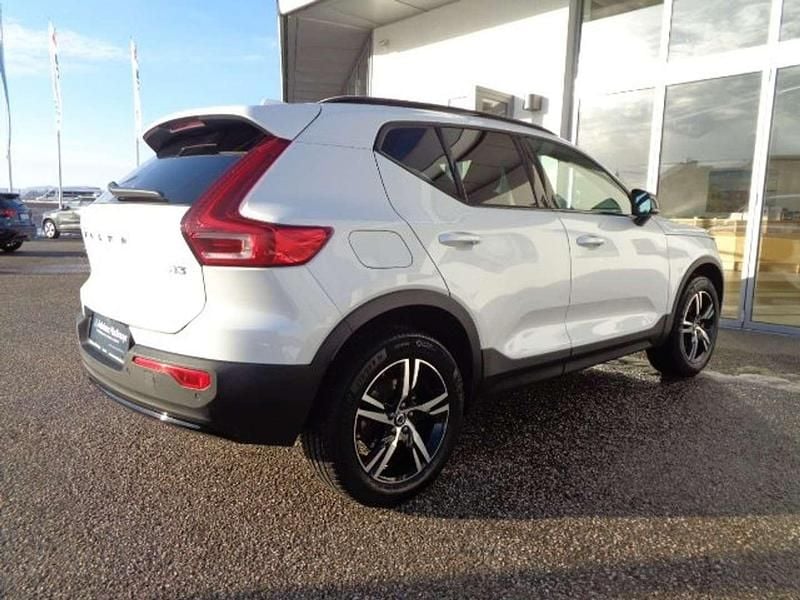 Gebraucht Volvo XC40 Plus 163 PS (119 kW) 2025 Weiß SUV