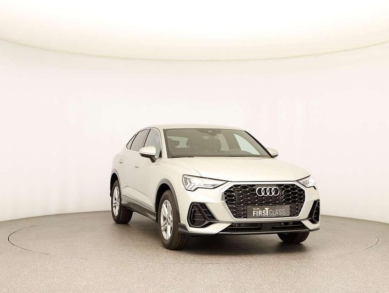 Gebraucht Audi Q3 150 PS (110 kW) 2025 Silber SUV