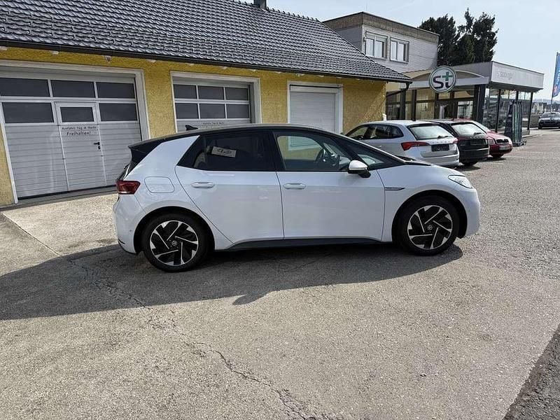 Gebraucht VW ID.3 Pro Performance 150 kW (204 PS) 2023 Weiß Kleinwagen