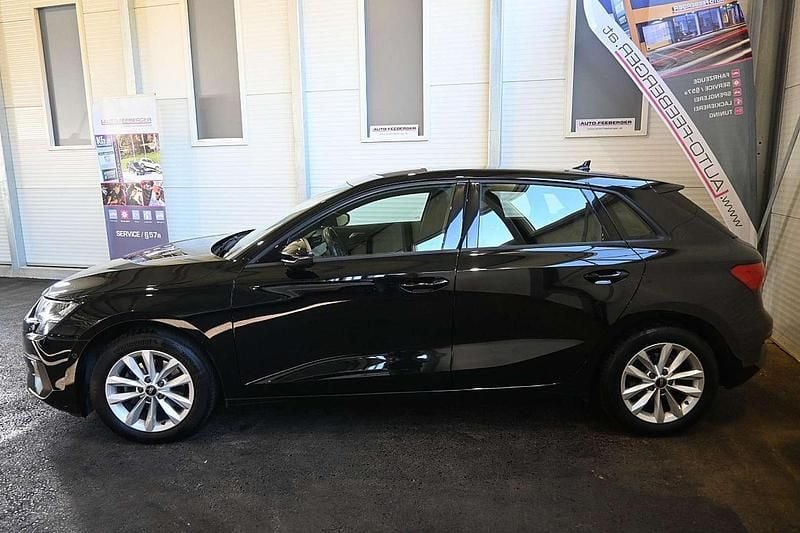 Gebraucht Audi A3 Design 116 PS (85 kW) 2022 Schwarz Limousine