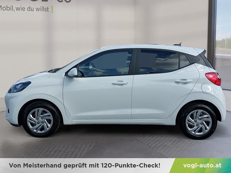 Gebraucht Hyundai i10 67 PS (49 kW) 2024 Weiß Kleinwagen