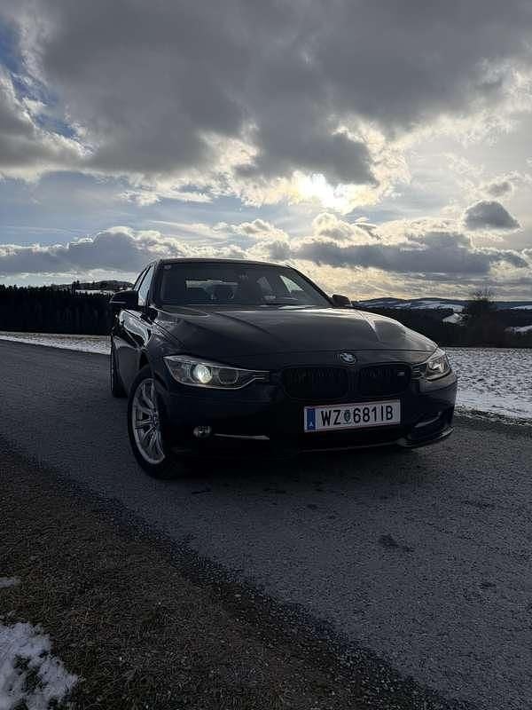 Gebraucht BMW 320 Sport Line 184 PS (135 kW) 2013 Limousine