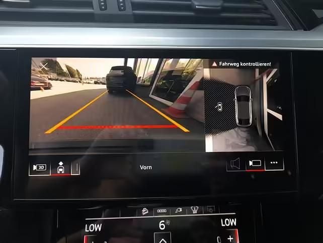 Gebraucht Audi e-tron S-Line 230 kW (313 PS) 2021 Schwarz SUV