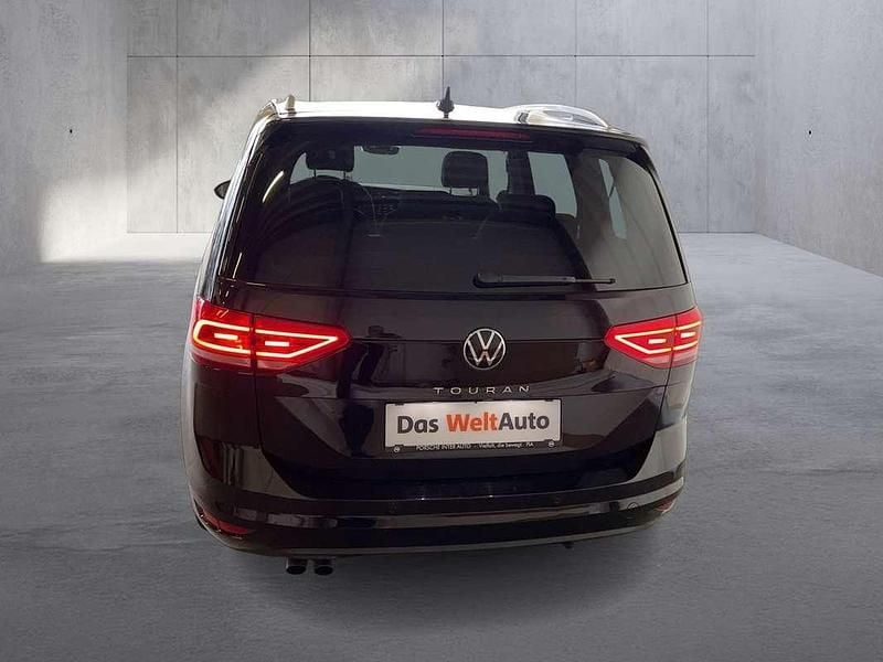 Gebraucht VW Touran Highline 150 PS (110 kW) 2024 Schwarz Van / Kleinbus