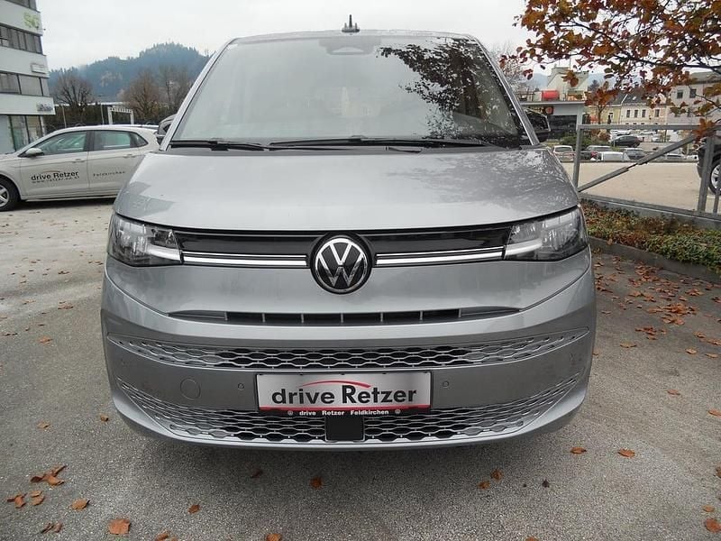 Neu VW Multivan Life 245 PS (180 kW) 2025 Silber  metallic Van
