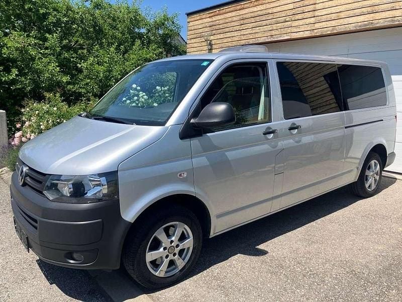 Silber Gebraucht 2015 VW T5 Van | € 25.499 - Bild 1/4