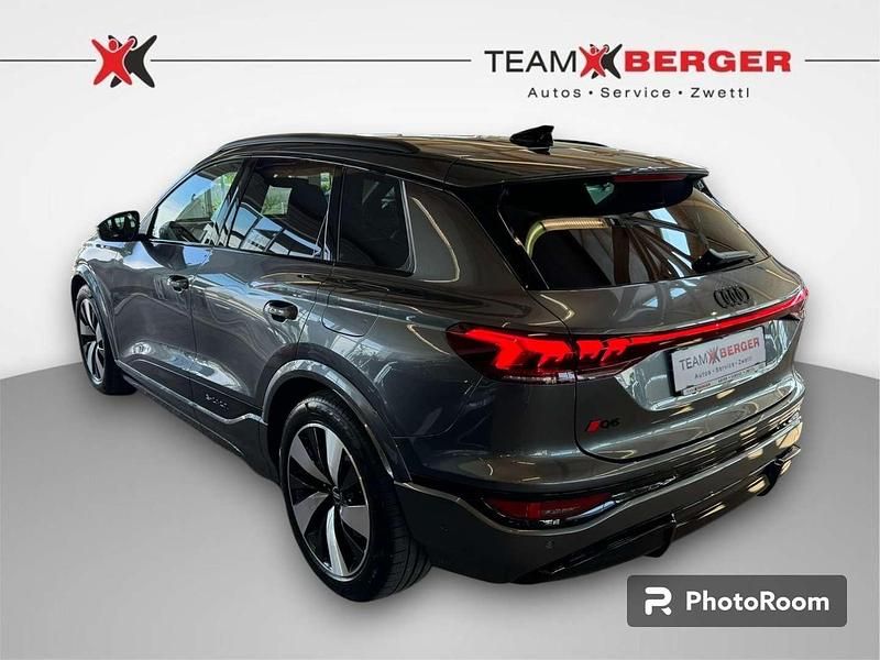 Gebraucht Audi Q6 e-tron Ambiente 284 kW (387 PS) 2024 Mittelgrau  metallicperleffekt SUV