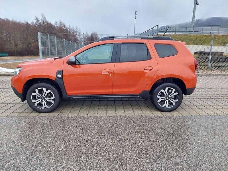 Gebraucht Dacia Duster Journey 116 PS (85 kW) 2024 Orange SUV