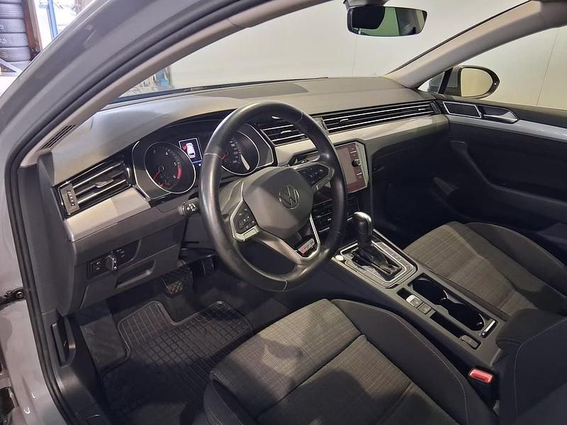 Gebraucht VW Passat Business 200 PS (147 kW) 2022 Mittelgrau  normal Kombi