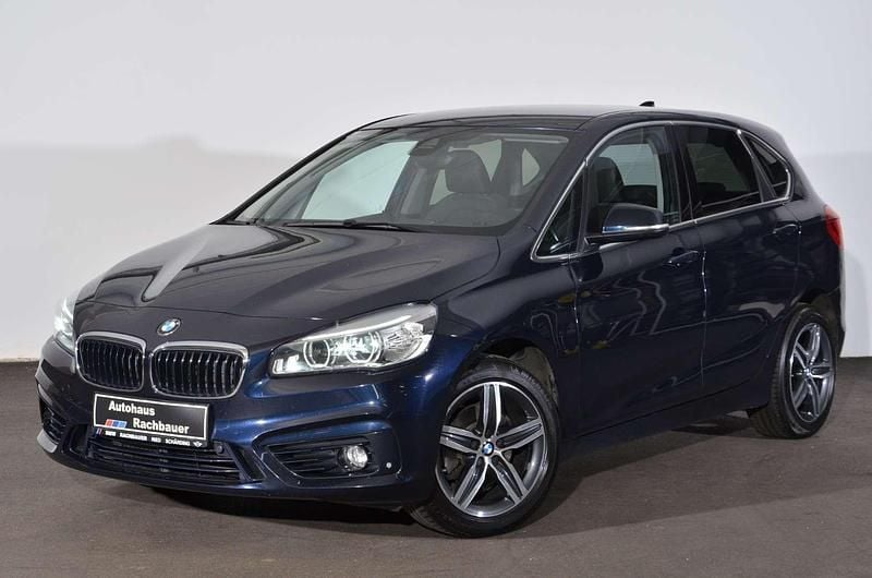 Blau Gebraucht 2017 BMW 218 Efficient Dynamics Kombi | € 17.400 (Superpreis) - Bild 1/4