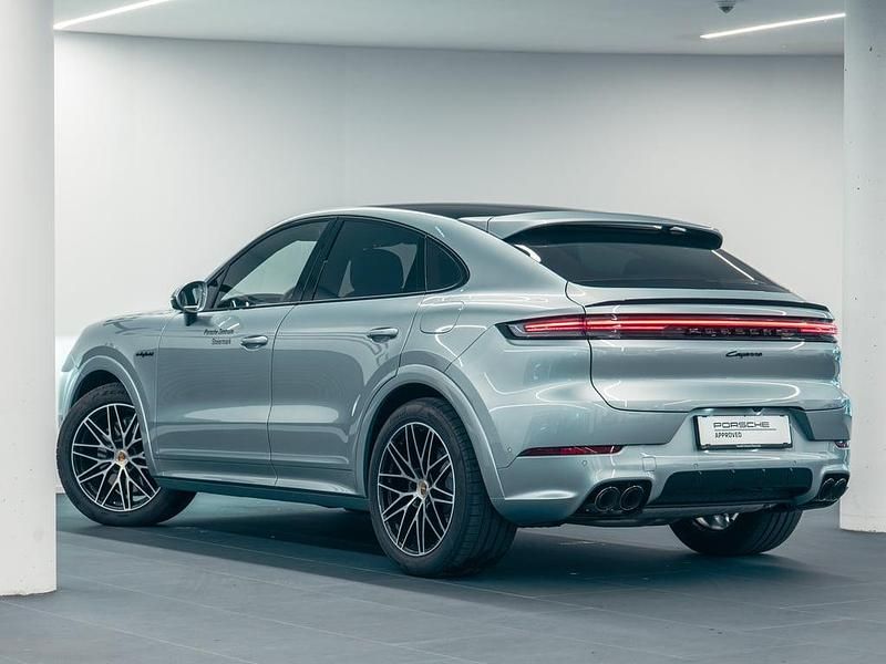 Gebraucht Porsche Cayenne 470 PS (345 kW) 2025 Hellgrau  metallic SUV