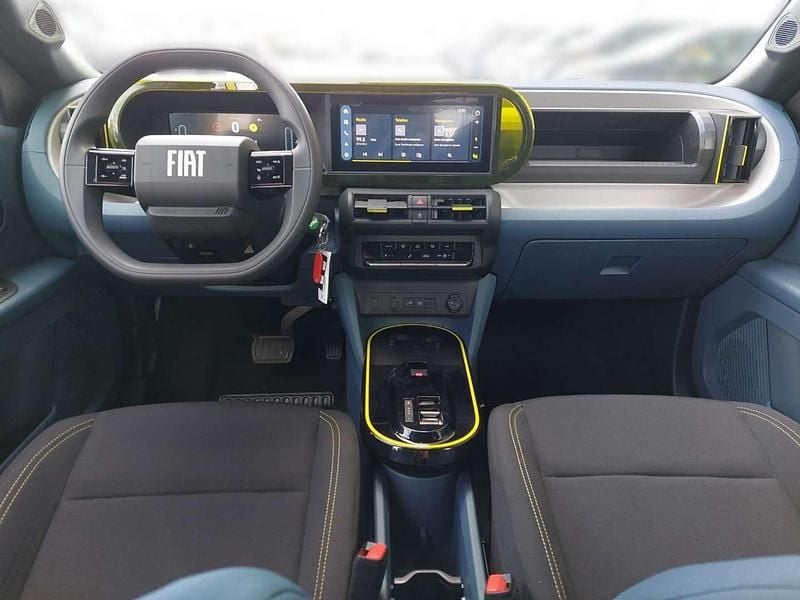 Neu Fiat Grande Panda Icon 101 PS (74 kW) 2025 Schwarz Kleinwagen