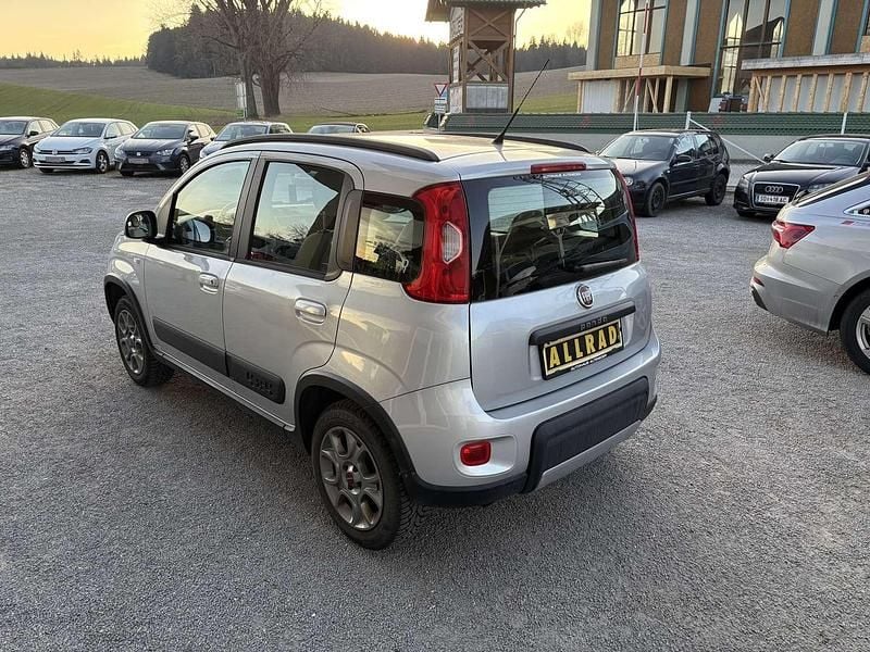 Gebraucht Fiat Panda 4x4 Rock 86 PS (63 kW) 2013 Grau Kleinwagen