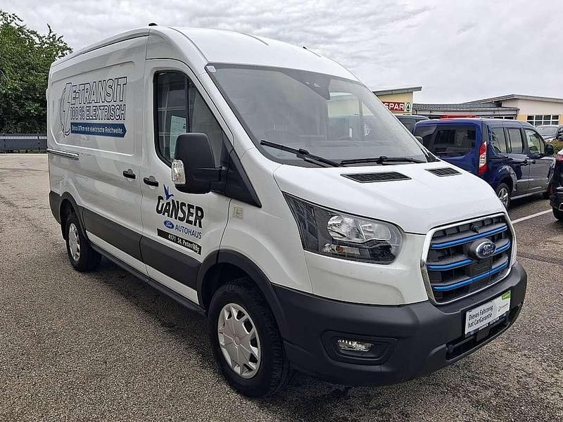 Gebraucht Ford E-Transit Trend 197 kW (269 PS) 2023 Van