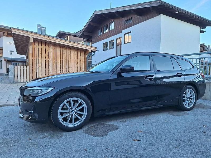 Gebraucht BMW 320 190 PS (139 kW) 2019 Schwarz Kombi