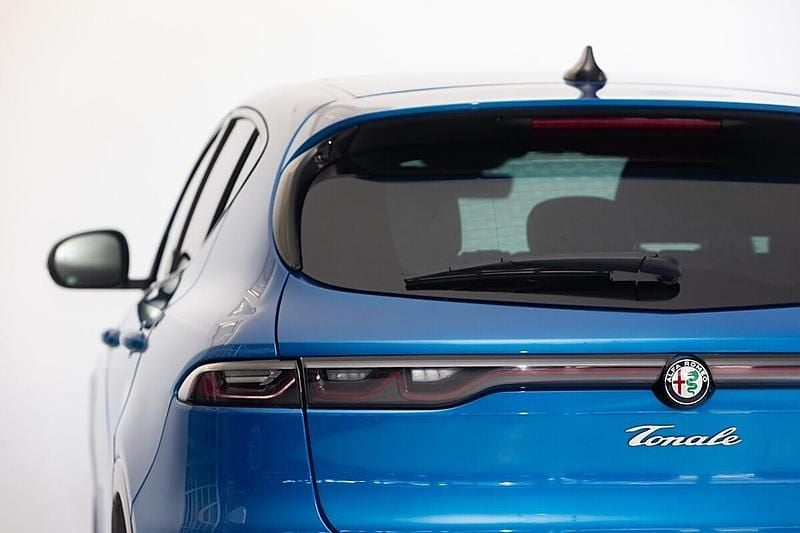 Gebraucht Alfa Romeo Tonale Sprint 160 PS (117 kW) 2024 Blau SUV