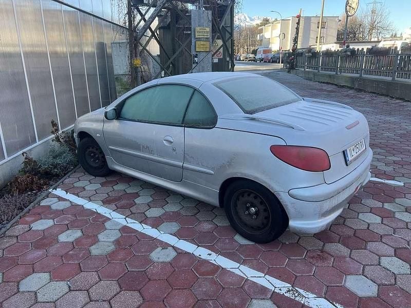 Gebraucht Peugeot 206 CC 109 PS (80 kW) 2005 Cabrio