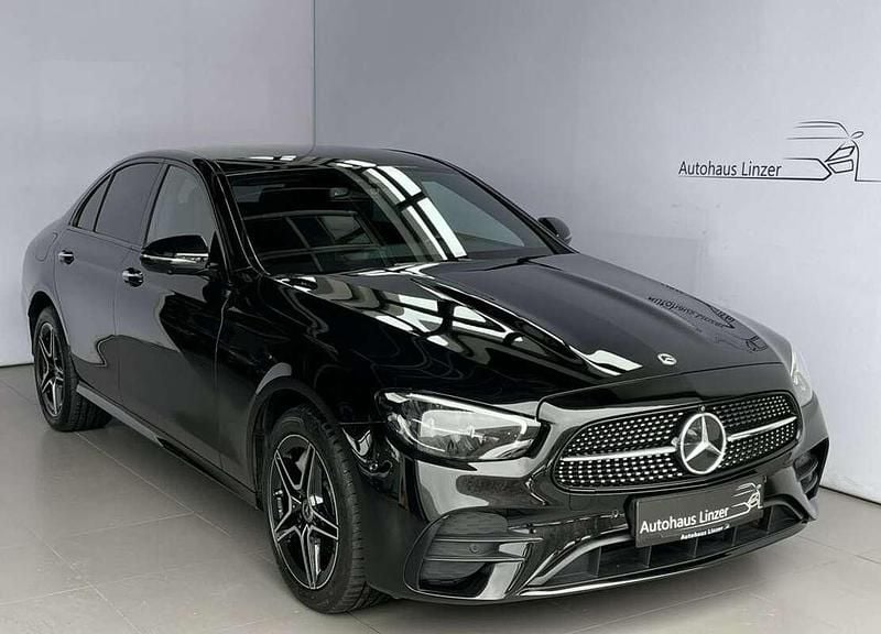 Gebraucht Mercedes E300 AMG 194 PS (142 kW) 2022 Schwarz Limousine