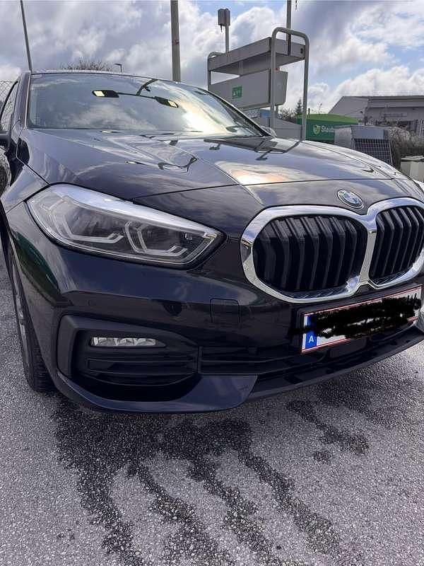 Schwarz Gebraucht 2021 BMW 116 Advantage Kleinwagen | € 20.000 (Fairer Preis) - Bild 1/4
